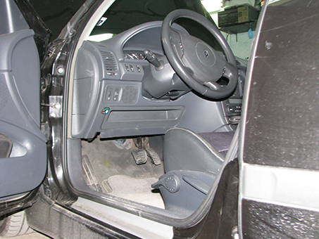 Renault_Laguna_3.0_24V_190ps 2001